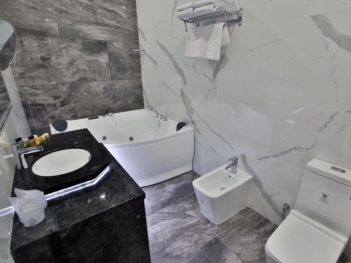 Paradise Plaza Luxury Hotel Bukhara Eksteriør bilde